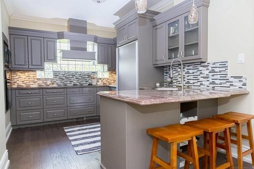 377 Hess Street S, Hamilton, ON - Indoor Photo Showing Kitchen With Upgraded Kitchen