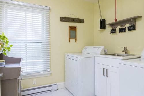 377 Hess Street S, Hamilton, ON - Indoor Photo Showing Laundry Room