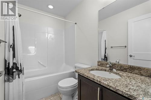 506 3Rd Street E, Saskatoon, SK - Indoor Photo Showing Bathroom