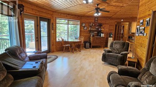 Dr 6 White Birch Drive, Lucien Lake, SK - Indoor Photo Showing Living Room