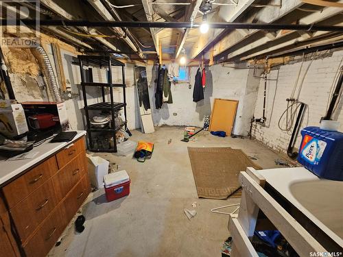 411 Ominica Street W, Moose Jaw, SK - Indoor Photo Showing Basement