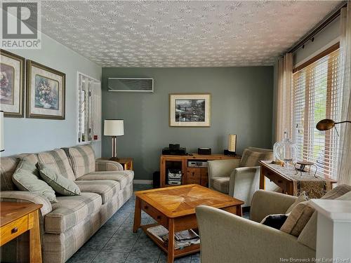 35 Olivier Boucher Road, Edmundston, NB - Indoor Photo Showing Living Room