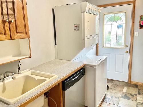 502 Woodgreen Crescent, Greenwood, BC - Indoor Photo Showing Laundry Room