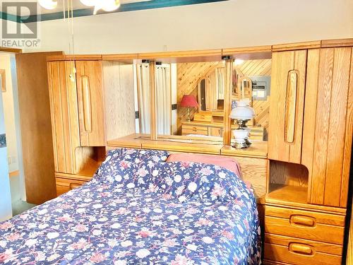 502 Woodgreen Crescent, Greenwood, BC - Indoor Photo Showing Bedroom