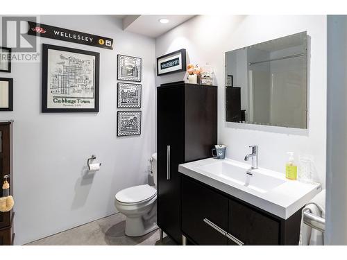 11538 Lang Court, Lake Country, BC - Indoor Photo Showing Bathroom