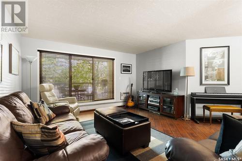 102 2160 Cornwall Street, Regina, SK - Indoor Photo Showing Living Room