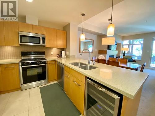 15 Park Place Unit# 22, Osoyoos, BC - Indoor Photo Showing Kitchen With Double Sink