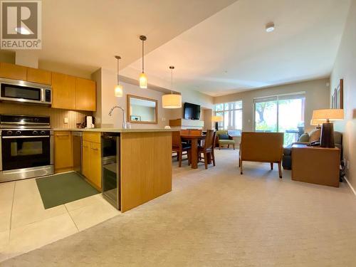 15 Park Place Unit# 22, Osoyoos, BC - Indoor Photo Showing Kitchen