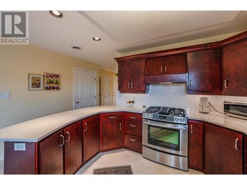 463 Eastside Avenue, Oliver, BC - Indoor Photo Showing Kitchen