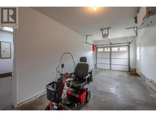 463 Eastside Avenue, Oliver, BC - Indoor Photo Showing Garage