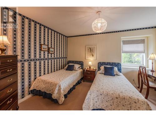 463 Eastside Avenue, Oliver, BC - Indoor Photo Showing Bedroom