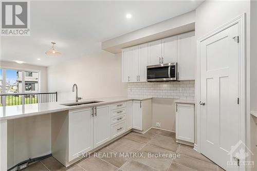 961 Cologne Street, Russell, ON - Indoor Photo Showing Kitchen With Double Sink With Upgraded Kitchen