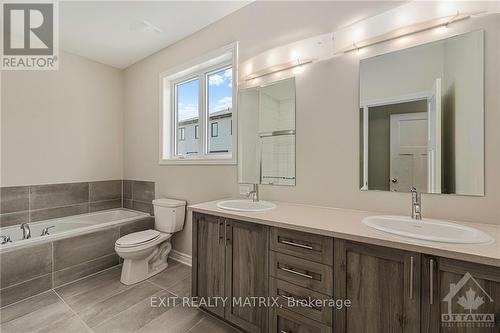 961 Cologne Street, Russell, ON - Indoor Photo Showing Bathroom