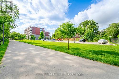 108 - 77 Leland Street, Hamilton (Ainslie Wood), ON - Outdoor