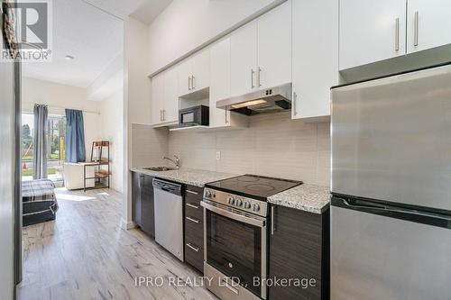 108 - 77 Leland Street, Hamilton (Ainslie Wood), ON - Indoor Photo Showing Kitchen With Stainless Steel Kitchen With Upgraded Kitchen