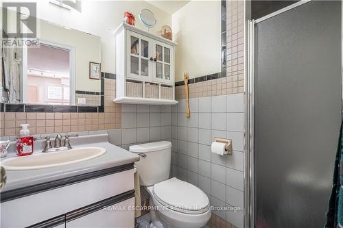 3 Novoco Drive, Hamilton, ON - Indoor Photo Showing Bathroom