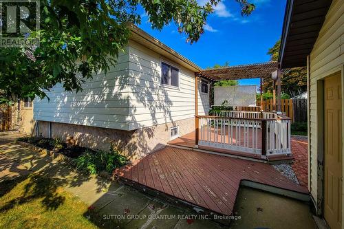 493 Brigadoon Drive, Hamilton, ON - Outdoor With Deck Patio Veranda