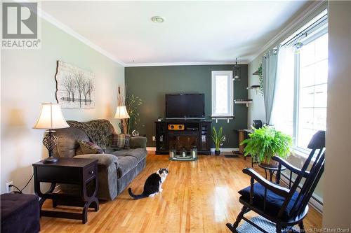 46 Cambridge Crescent, Fredericton, NB - Indoor Photo Showing Living Room
