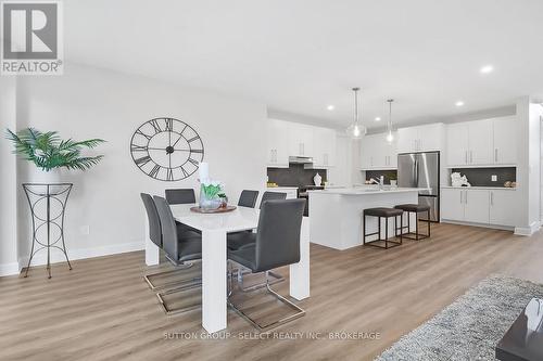 54 Bancroft Road, St. Thomas, ON - Indoor Photo Showing Dining Room