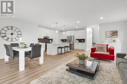 54 Bancroft Road, St. Thomas, ON - Indoor Photo Showing Living Room