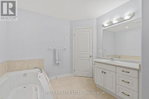 12 - 21 Loretta Drive, Niagara-On-The-Lake, ON - Indoor Photo Showing Bathroom