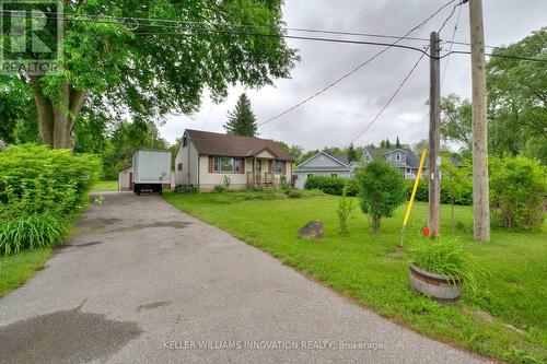 1642 Sawmill Road, Waterloo, ON - Outdoor