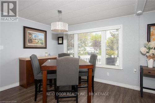 131 Sunningdale Place, South Huron (Stephen Twp), ON - Indoor Photo Showing Dining Room