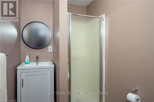 131 Sunningdale Place, South Huron (Stephen Twp), ON - Indoor Photo Showing Bathroom