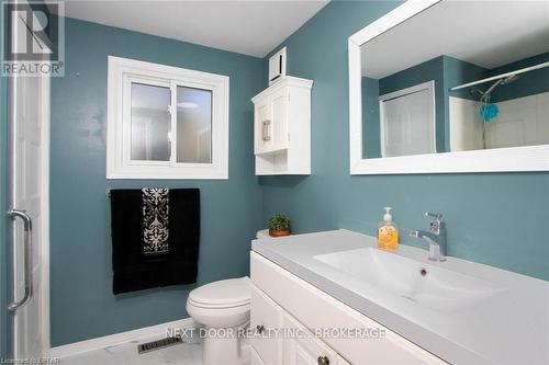 131 Sunningdale Place, South Huron (Stephen Twp), ON - Indoor Photo Showing Bathroom