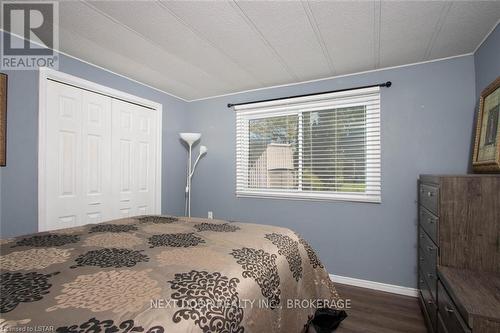 131 Sunningdale Place, South Huron (Stephen Twp), ON - Indoor Photo Showing Bedroom