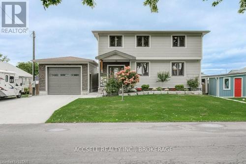 20 Dickinson Avenue, Norfolk (Port Rowan), ON - Outdoor With Facade