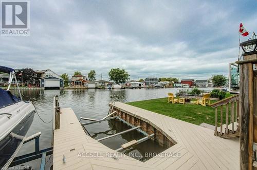 20 Dickinson Avenue, Norfolk (Port Rowan), ON - Outdoor With Body Of Water With View