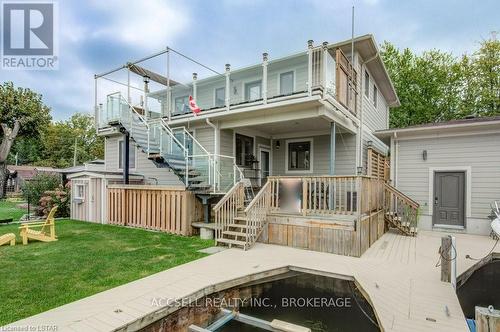 20 Dickinson Avenue, Norfolk (Port Rowan), ON - Outdoor With Deck Patio Veranda