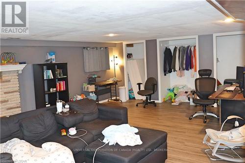 63 Victoria Street N, Aylmer (Ay), ON - Indoor Photo Showing Living Room