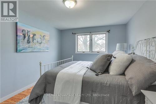 460 Regal Drive, London, ON - Indoor Photo Showing Bedroom