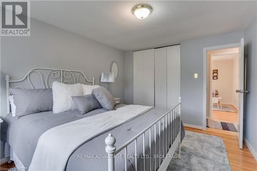 460 Regal Drive, London, ON - Indoor Photo Showing Bedroom