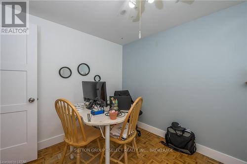 77 Surrey Crescent, London, ON - Indoor Photo Showing Other Room