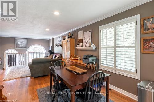 120 Ridge Street, Strathroy-Caradoc (Sw), ON - Indoor Photo Showing Dining Room With Fireplace