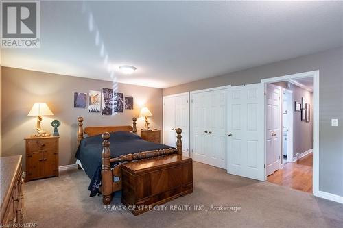 120 Ridge Street, Strathroy-Caradoc (Sw), ON - Indoor Photo Showing Bedroom