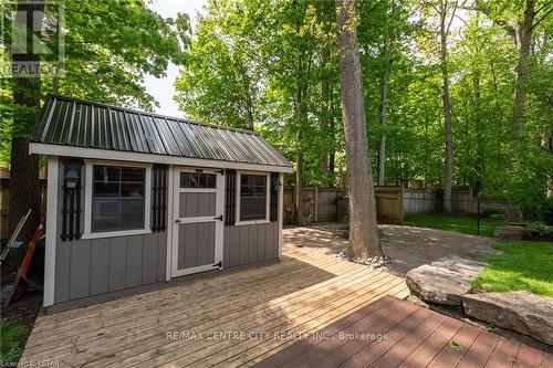 120 Ridge Street, Strathroy-Caradoc (Sw), ON - Outdoor With Deck Patio Veranda