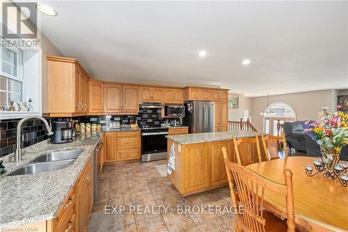 Imported from itso - 20437 Melbourne Road, Southwest Middlesex (Middlemiss), ON - Indoor Photo Showing Kitchen With Double Sink