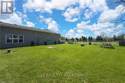 Imported from itso - 20437 Melbourne Road, Southwest Middlesex, ON - Outdoor With Deck Patio Veranda