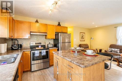 1860 Marconi Boulevard, London, ON - Indoor Photo Showing Kitchen With Double Sink