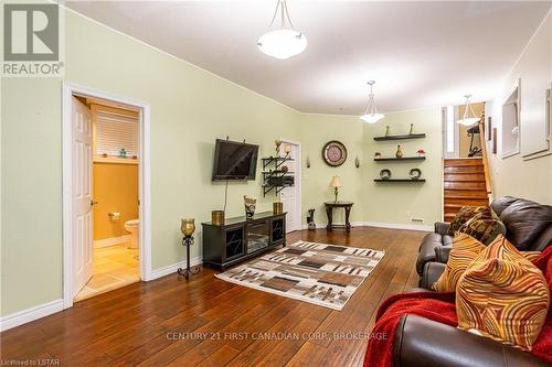 1860 Marconi Boulevard, London, ON - Indoor Photo Showing Other Room