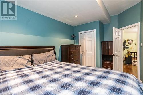 1860 Marconi Boulevard, London, ON - Indoor Photo Showing Bedroom