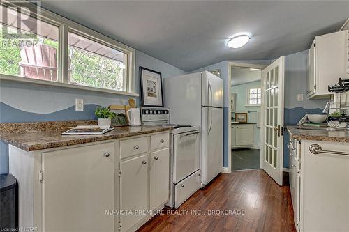 347 First Street, Central Elgin (Port Stanley), ON - Indoor Photo Showing Kitchen