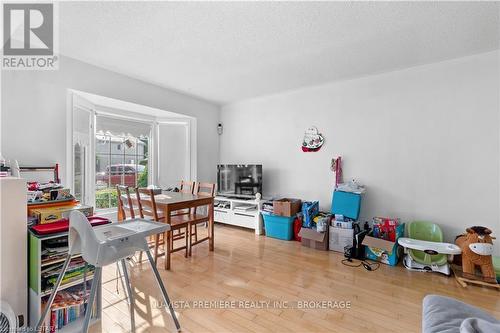 502 Norfolk Place, London, ON - Indoor