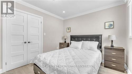 6 Aldersbrook Crescent, London, ON - Indoor Photo Showing Bedroom