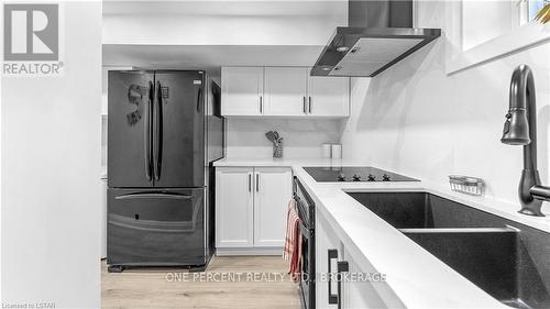6 Aldersbrook Crescent, London, ON - Indoor Photo Showing Kitchen With Double Sink