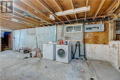 28 Redford Road, London, ON - Indoor Photo Showing Laundry Room